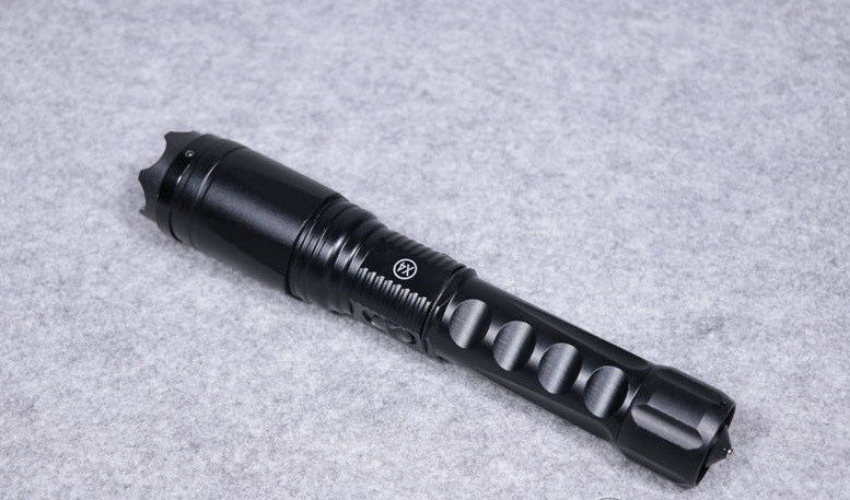 如何防御電擊棍？怎么防止被電擊棍誤傷？